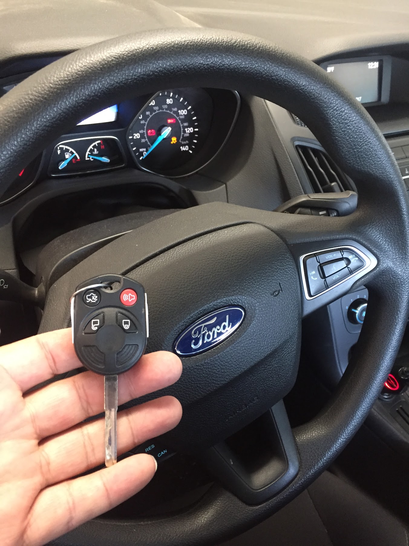 Is It Cheaper to Call a Locksmith or Dealer for a Lost Car Key?